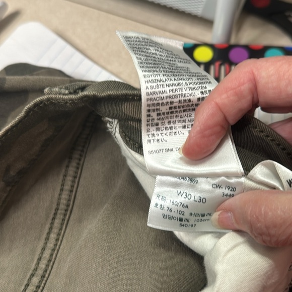 Levi’s 311 Shaping Skinny Jeans, Size 30 x 30, Color: Olive Camo - Picture 7 of 7